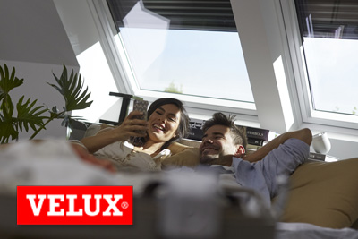 Velux - Hűvös tetőtér, akár a legforróbb nyári napokon is a VELUX redőnyök segítségével!