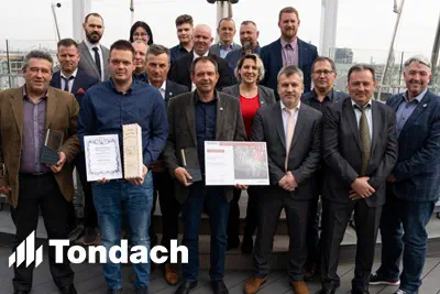 ***Tondach - Idén is díjazta legjobb tetőfedőit a Tondach