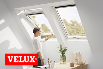 Velux - Új alsó kilincses tetőtéri ablaktípusok a VELUX választékban - könnyű működtetés magasra beépített ablakok esetén is