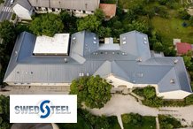 Swedsteel - Új elegáns, korcolt Swedsteel tető az egyházi műemléképületen